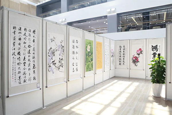 “光影翰墨铸情七十载 妙笔丹青喜迎二十大”主题书画摄影展