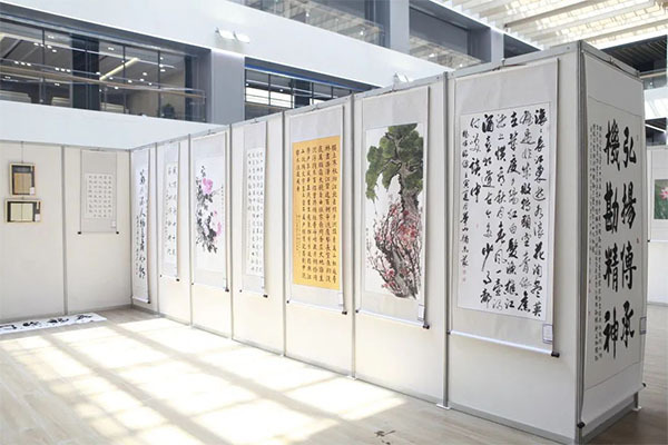 “光影翰墨铸情七十载 妙笔丹青喜迎二十大”主题书画摄影展