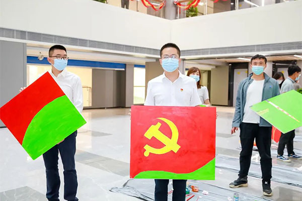 “砥砺七十年 携手创未来”主题绘画活动