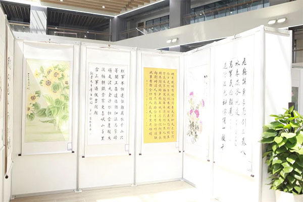 “光影翰墨铸情七十载 妙笔丹青喜迎二十大”主题书画摄影展