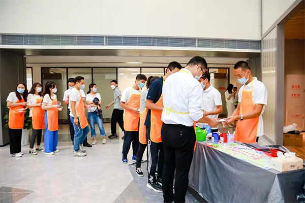 “砥砺七十年 携手创未来”主题绘画活动