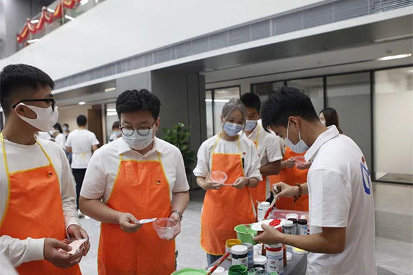 “砥砺七十年 携手创未来”主题绘画活动